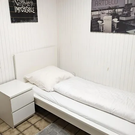 Monteurwohnung Bei Covestro & Yara Апартаменты *